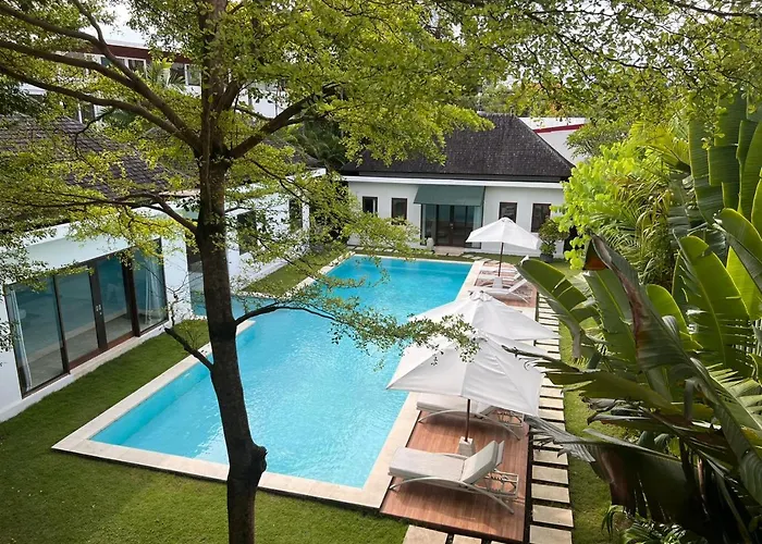 Istana Putih By Maheswara